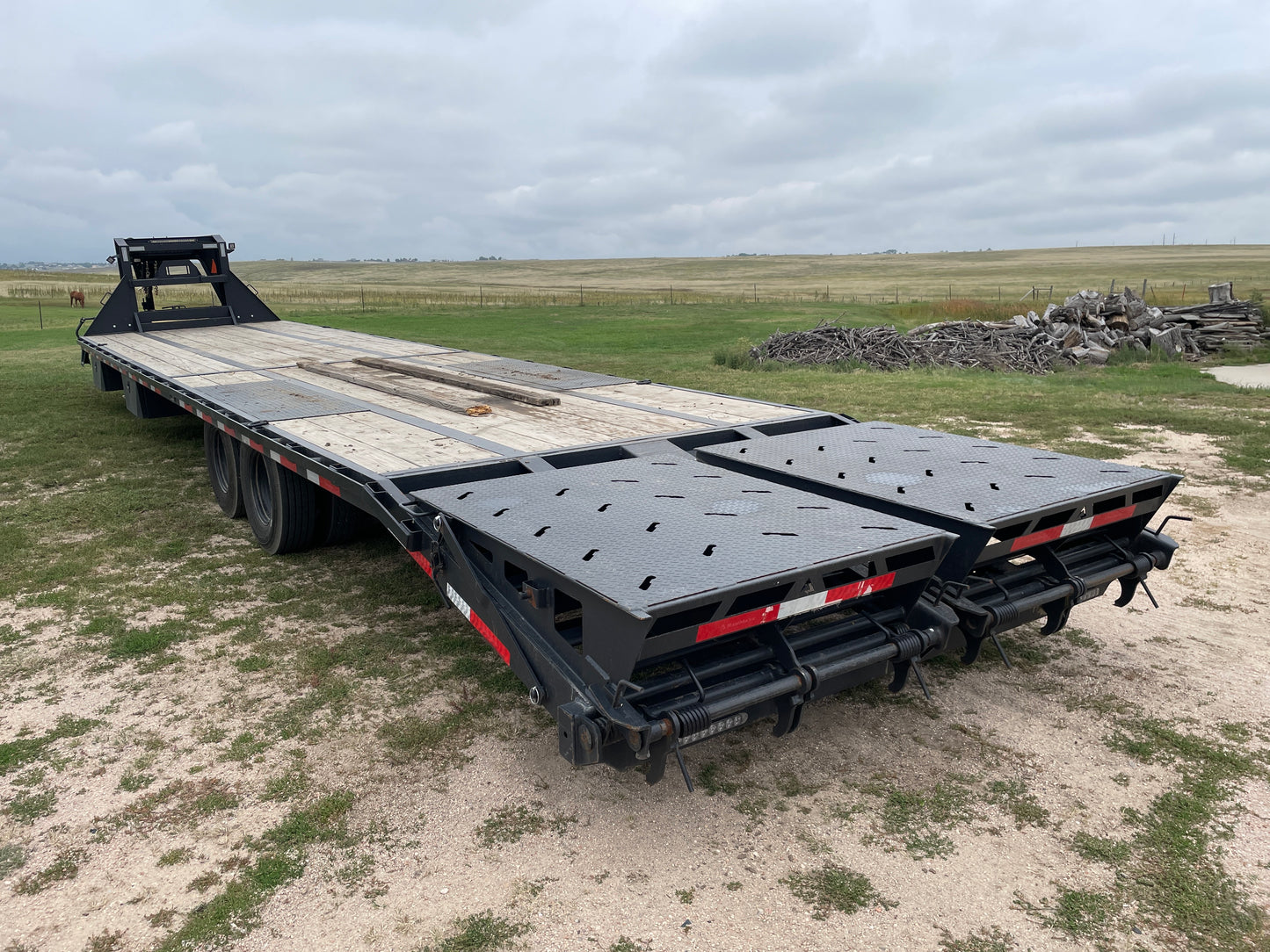 2025 RawMaxx 40' Gooseneck Flatbed Equipment Trailer